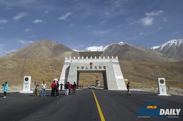 2008年3月，承擔了巴基斯坦中巴公路雷科特至紅其拉甫段改建工程施工監(jiān)理工作.jpg
